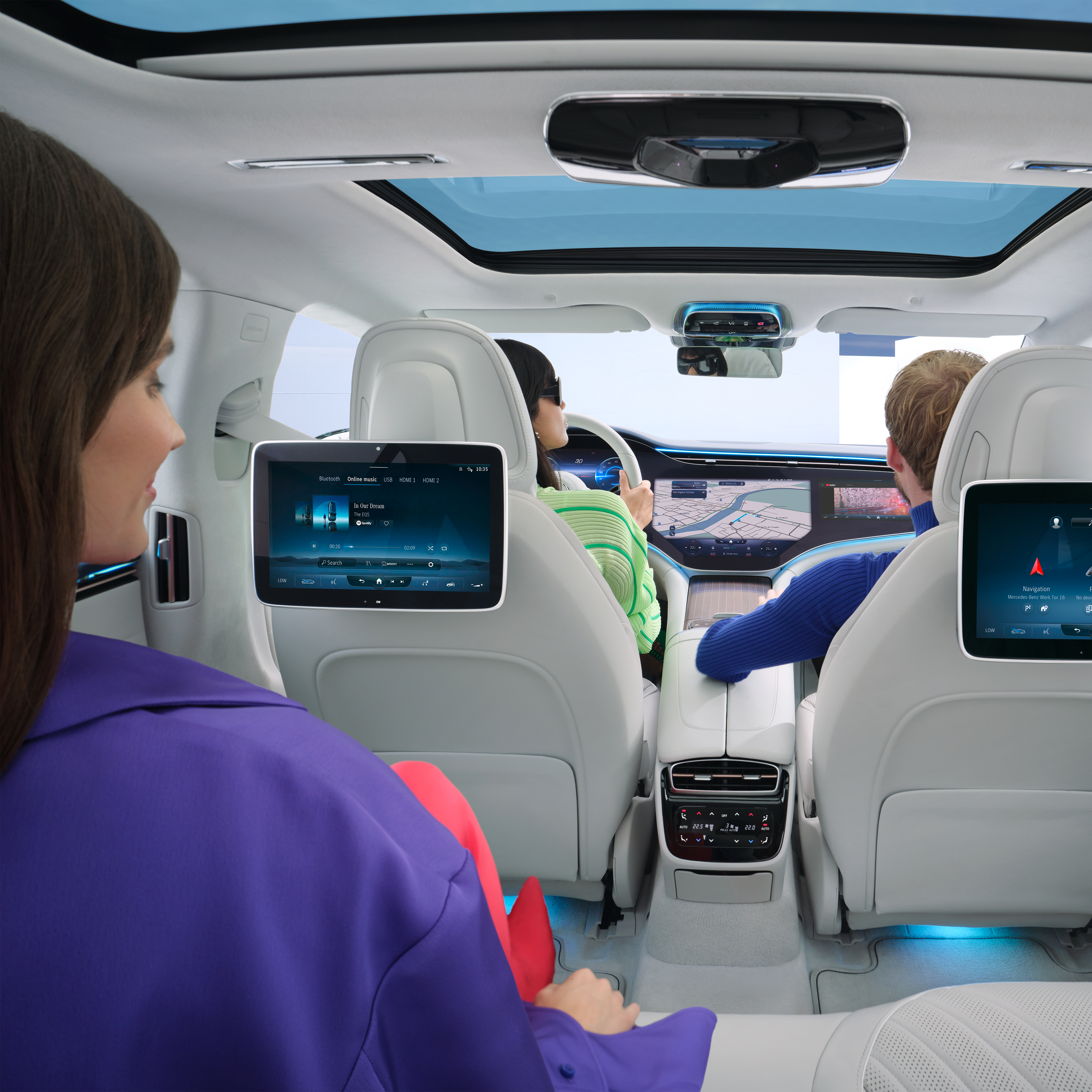 Multimedia i Rozrywka | Mercedes-Benz Multimedia i Rozrywka w samochodzie Mercedes-Benz.
