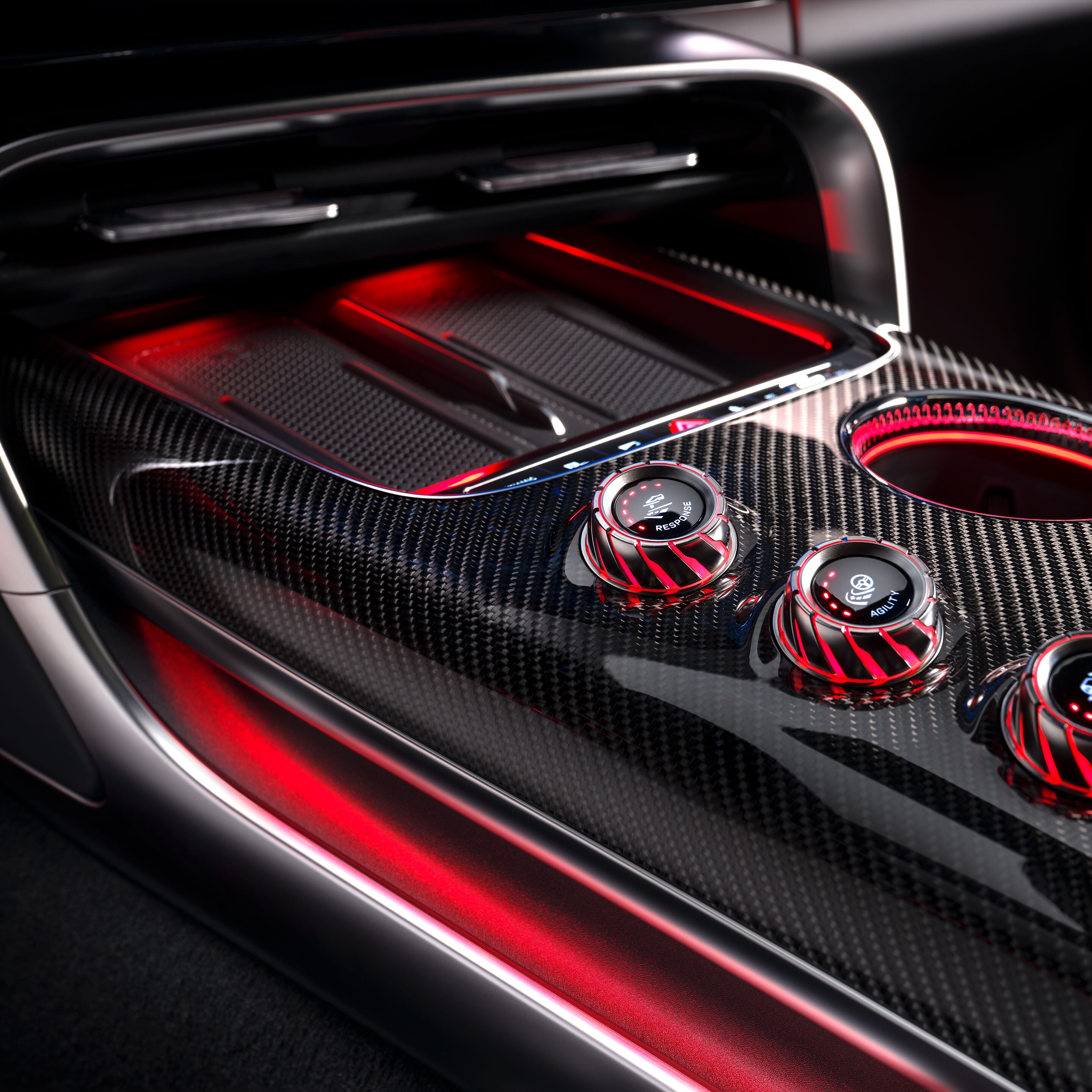 Ergonomia samochodu sportowego w nowym 4-drzwiowym coupé GT marki Mercedes-AMG.