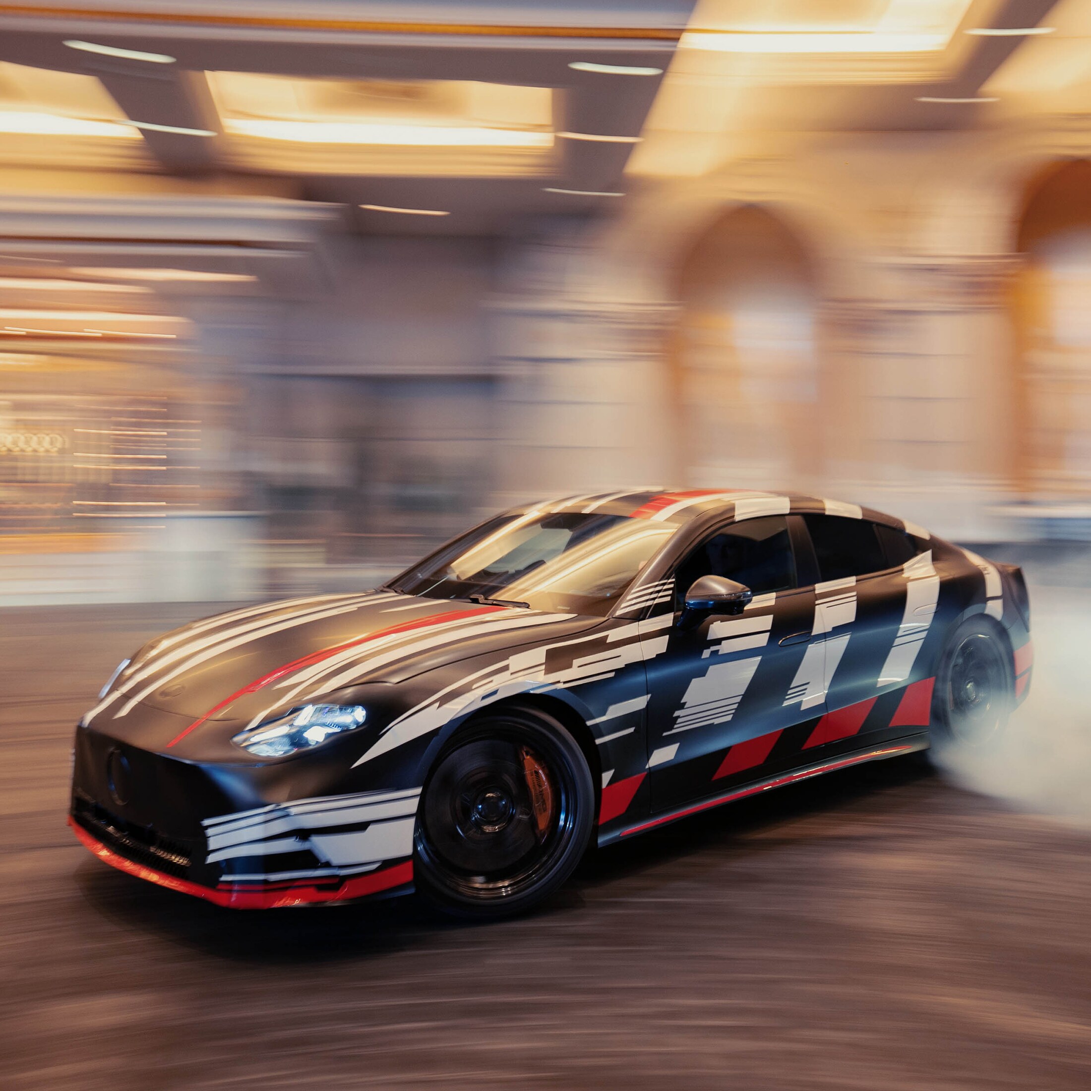 Całkowicie nowy Mercedes-AMG GT 4-Door Coupé.