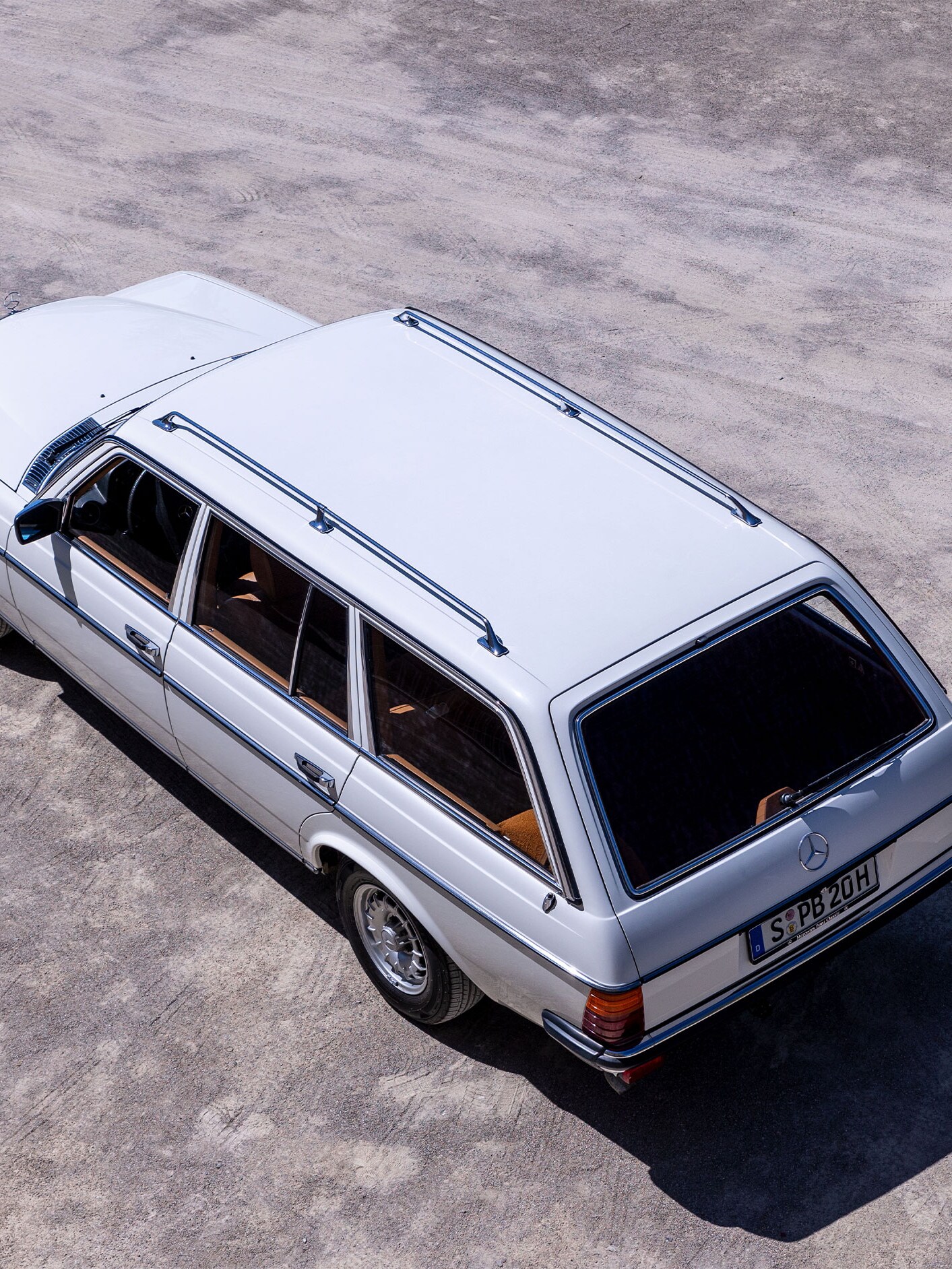 S123 od Mercedes-Benz pokazany od góry.