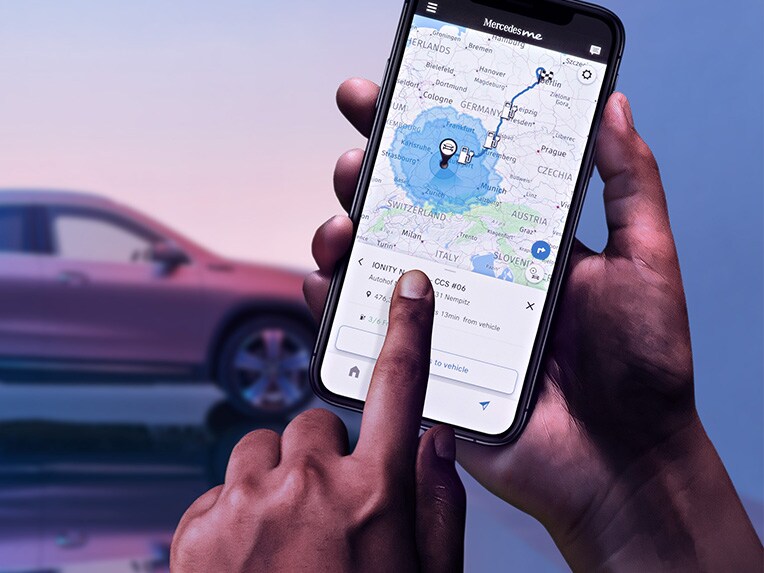 Aplikacja Mercedes me na smartfonie.