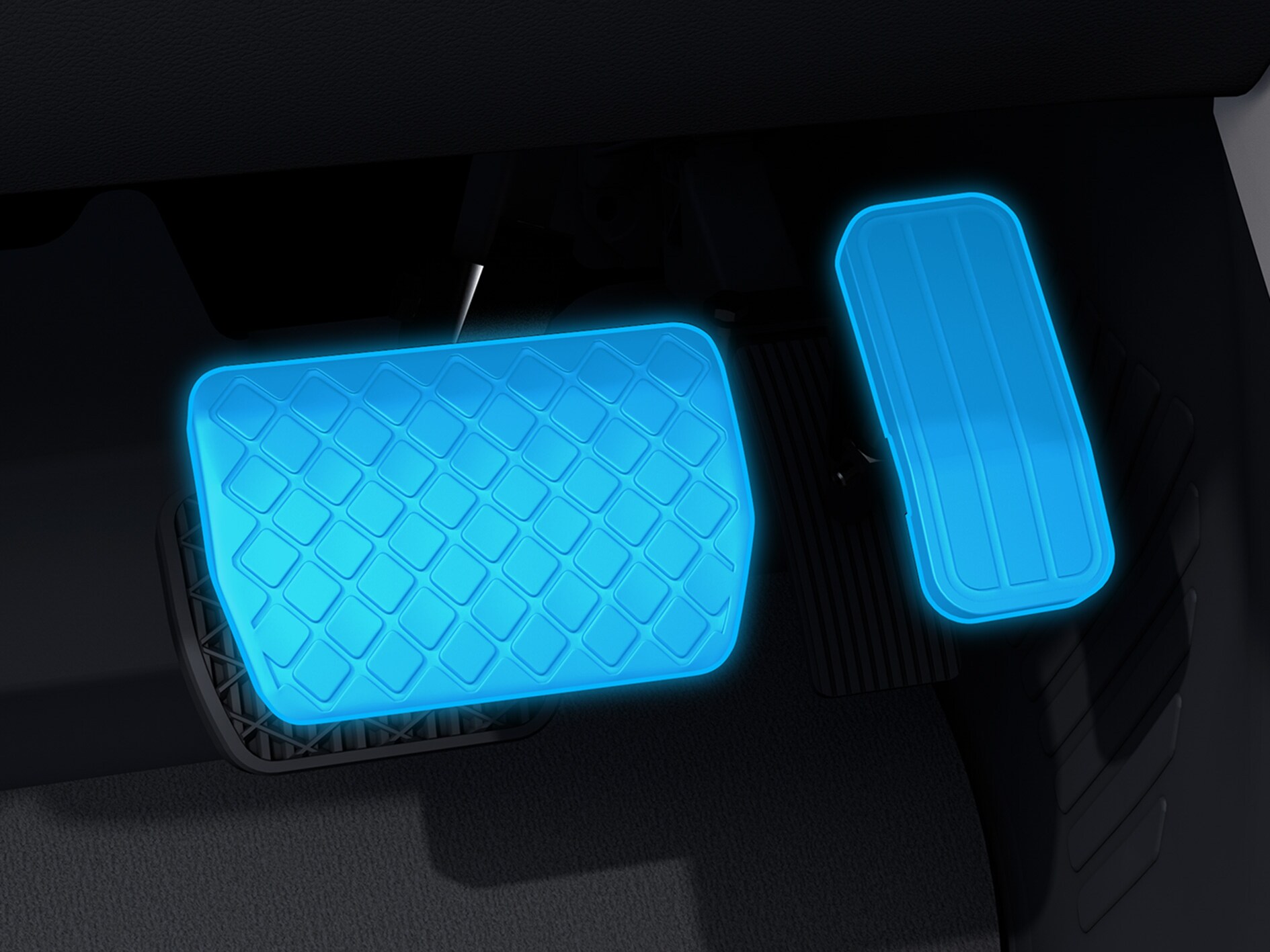 Widok szczegółowy podwyższenia pedałów w połączeniu z pojazdem przystosowanym dla osób z niepełnosprawnością.