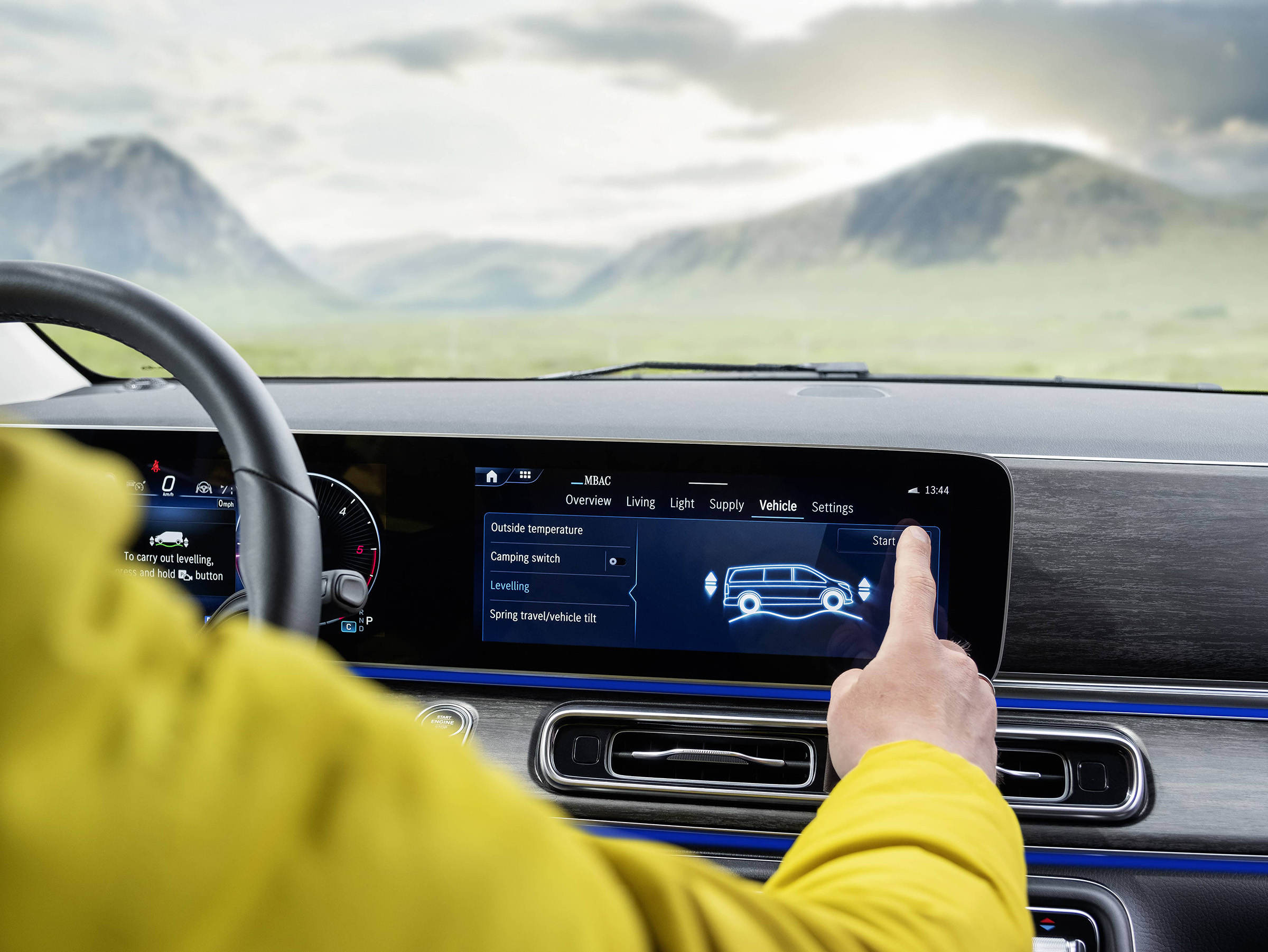 Zawieszenie pneumatyczne AIRMATIC | Świat Marco Polo | Mercedes-Benz Wnętrze Mercedes-Benz Marco Polo z zawieszeniem pneumatycznym AIRMATIC.