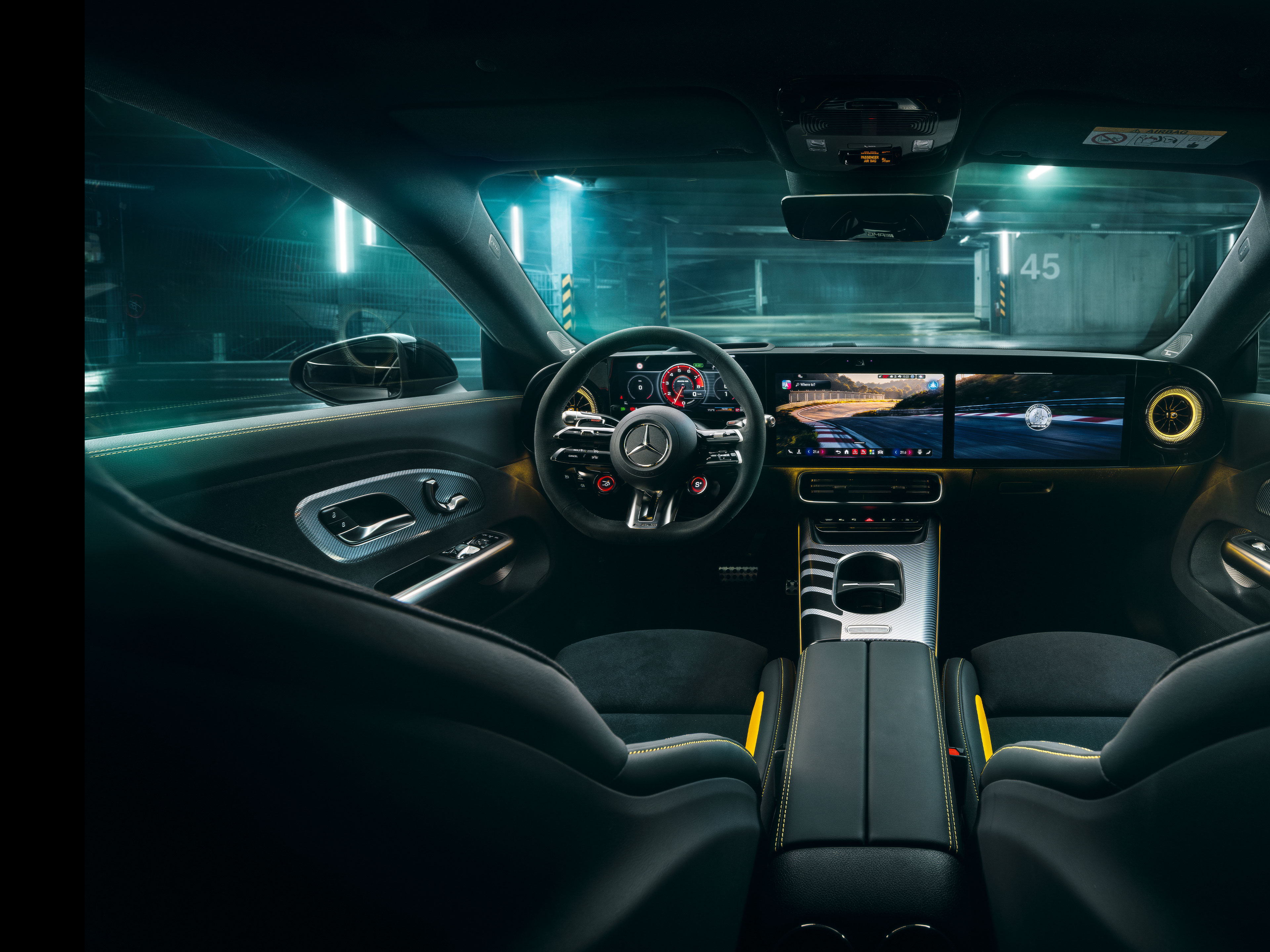 Wnętrze | CLA | Mercedes-AMG Wnętrze całkowicie nowego Mercedes-AMG CLA 45 4MATIC+ electric
