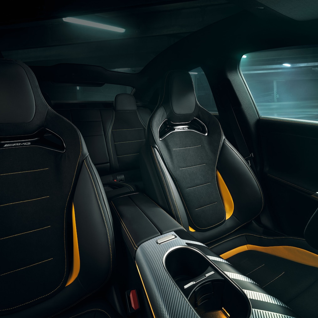 Fotele AMG Performance w całkowicie nowym Mercedes-AMG CLA 45 4MATIC+ z napędem elektrycznym.