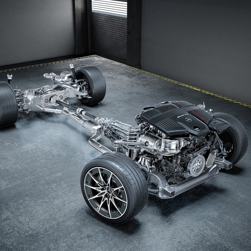 Widok na układ napędowy z 3,0-litrowym rzędowym silnikiem 6-cylindrowym i AMG Performance 4MATIC+.