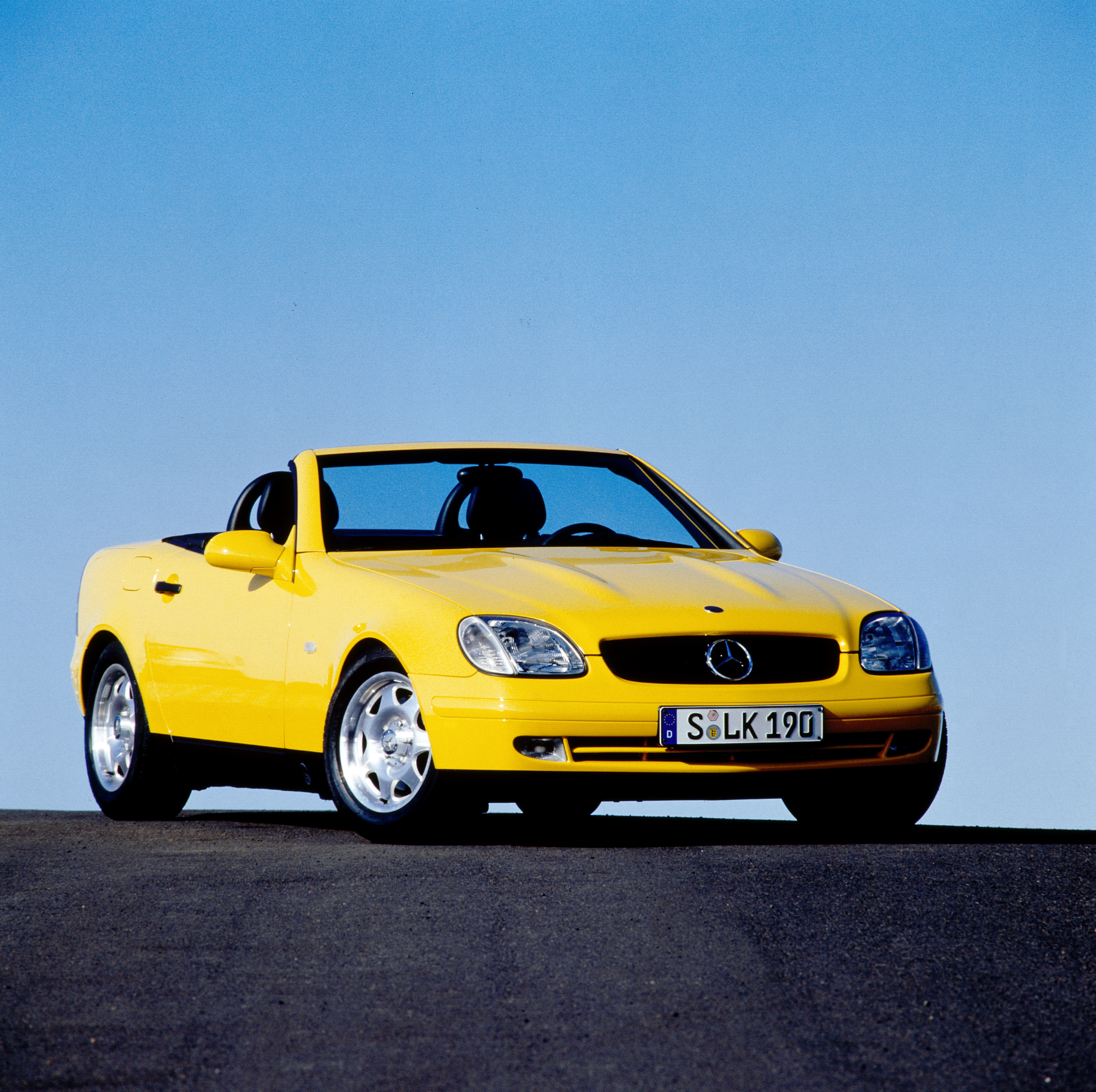 Pierwsza generacja SLK (R170) - od 1996 roku Pierwsza generacja SLK (R170) - od 1996 roku