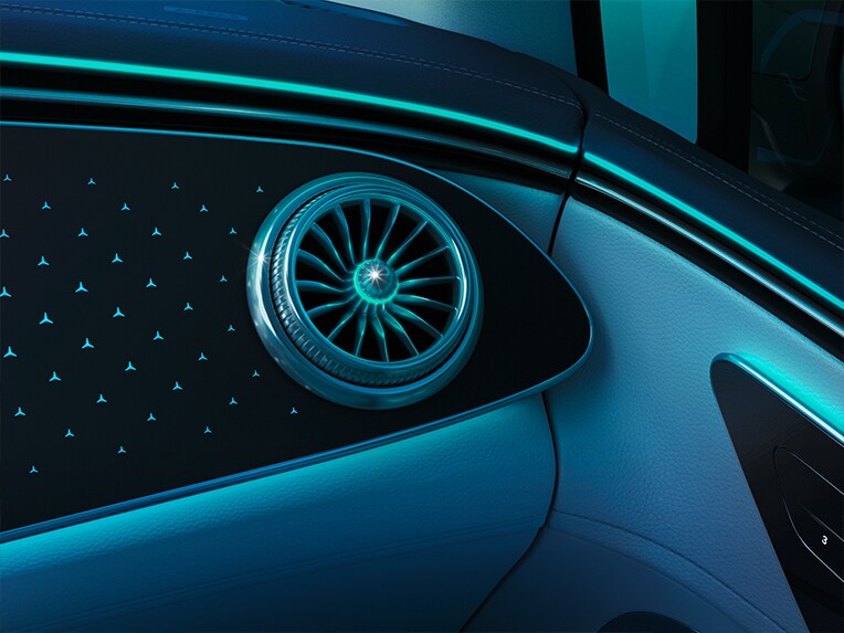 ENERGIZING AIR CONTROL Plus z filtrem HEPA w nowym EQE SUV Mercedes-Benz.