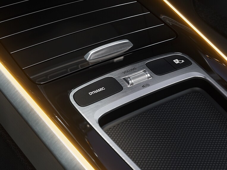 Wyświetlacz w nowym Mercedesie-Benz GLB z wyborem DYNAMIC SELECT.