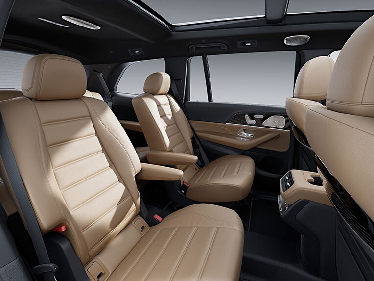 Komfortowe fotele pojedyncze w Mercedesie-Maybach GLS.