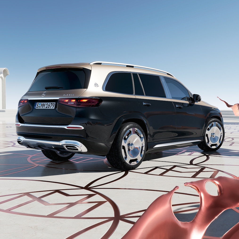 Widok od tyłu modelu Mercedes-Maybach GLS 600 (lakierowanie na dwa kolory i ekskluzywne koła Maybach).