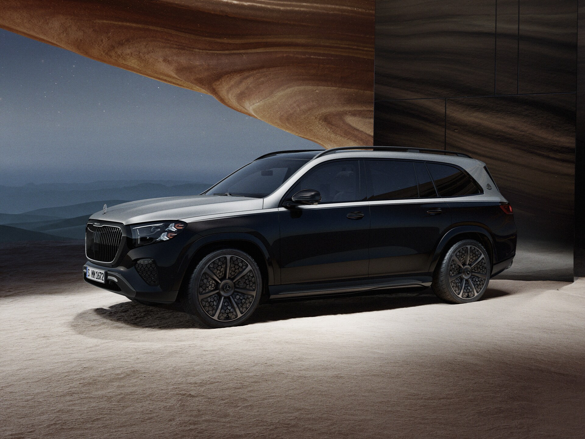Mercedes-Maybach GLS seria Night w&nbsp;widoku z&nbsp;przodu.