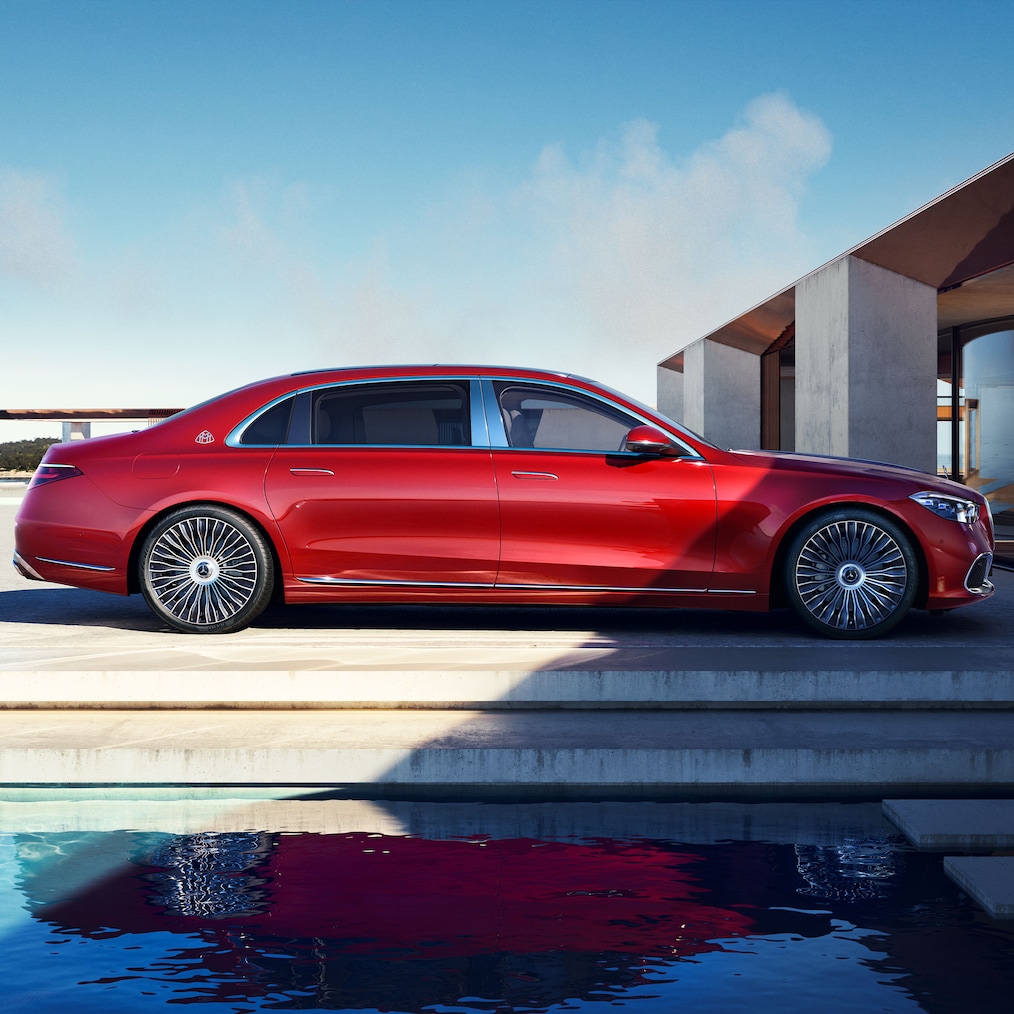 Widok boczny Mercedes-Maybach Klasa S.