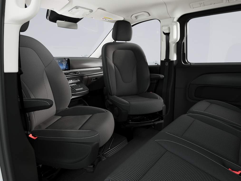 Obrotowe fotele kierowcy i pasażera z przodu w Marco Polo HORIZON.