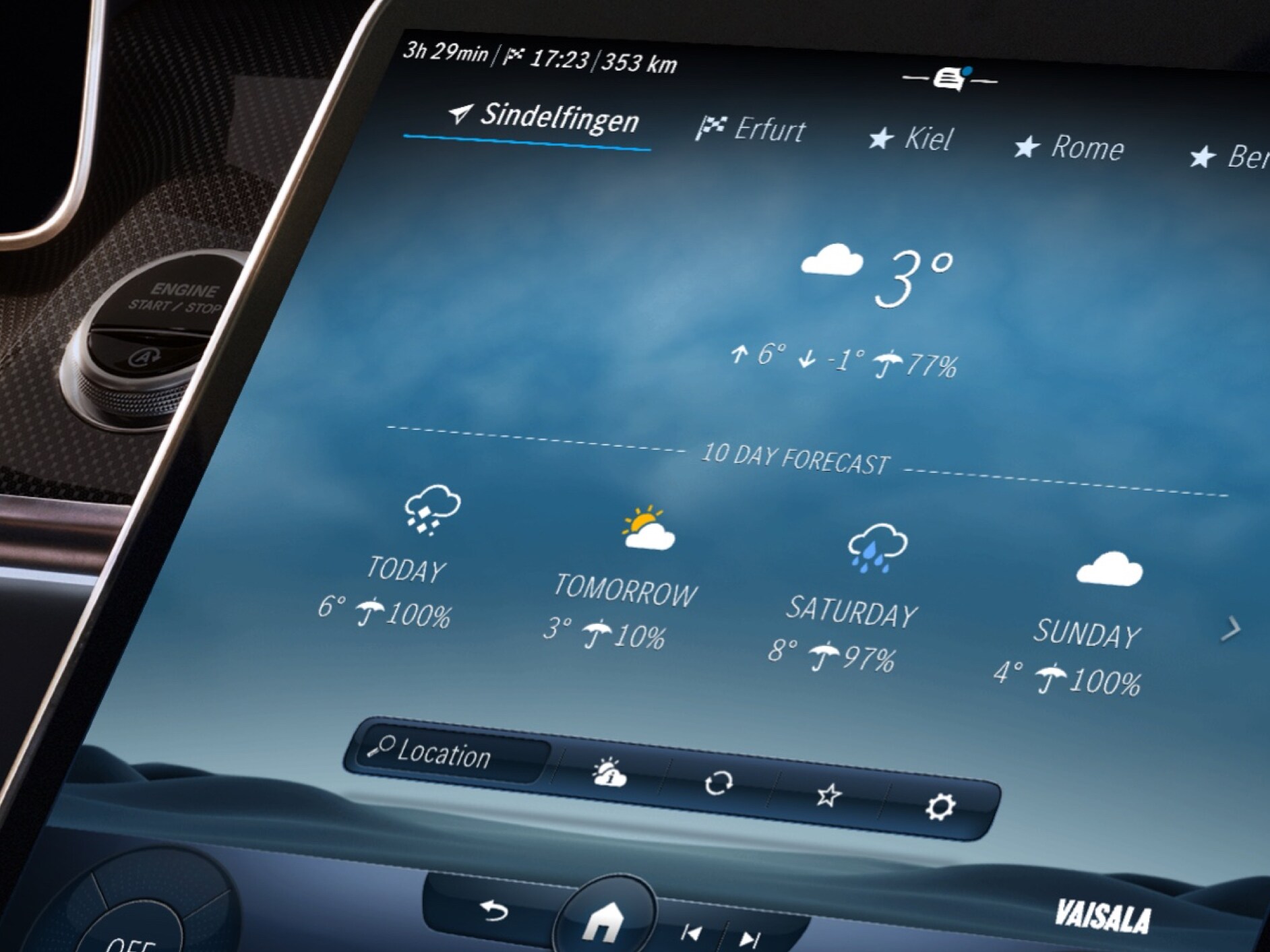 W systemie multimedialnym MBUX pogoda w miejscu docelowym jest wyświetlana dzięki Cyfrowemu dodatkowi Prognoza pogody.