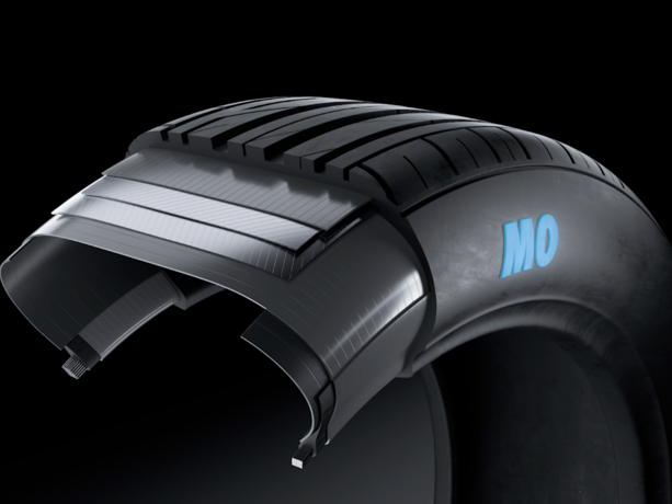 Ilustracja wirtualnego przekroju opony Mercedes MO pokazuje poszczególne warstwy i&nbsp;składniki opony.