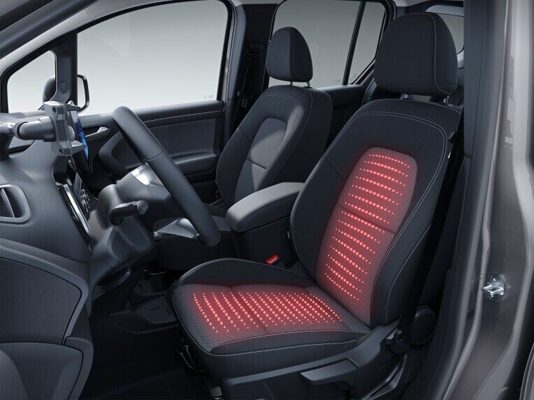 Ogrzewanie fotela kierowcy w modelu Mercedes-Benz Citan Furgon.