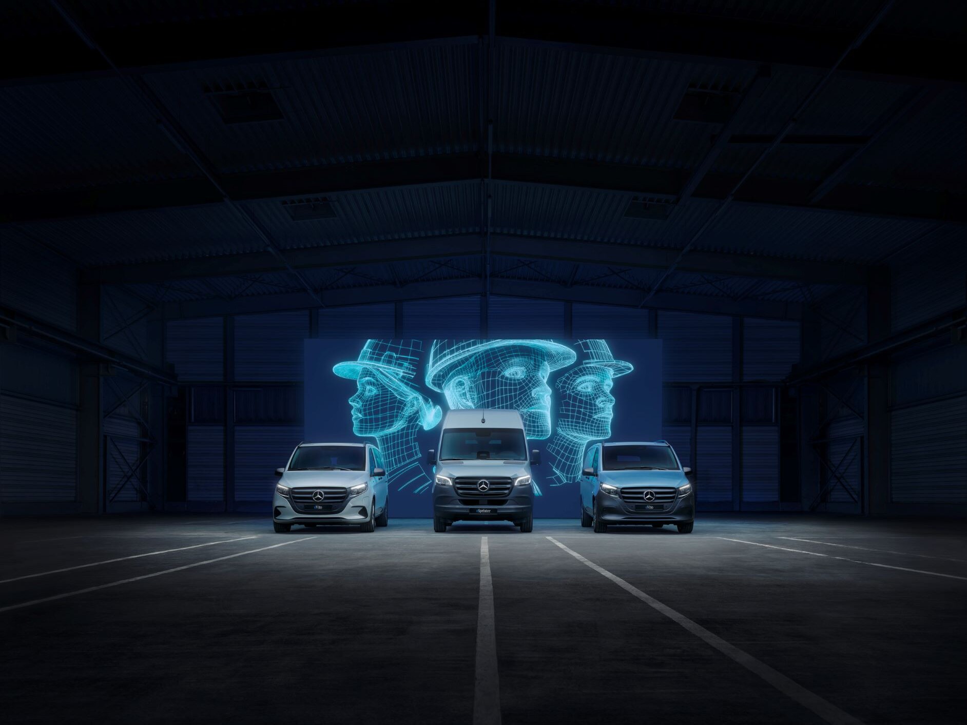 Mercedes-Benz eVito Furgon ładujący się na terminalu lotniczym.