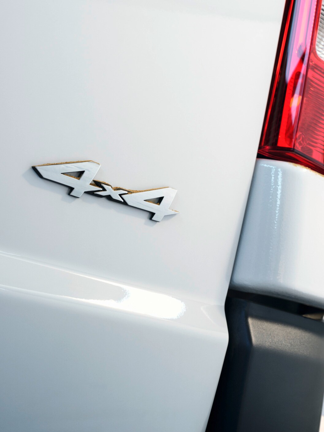 Tył modelu Vito Furgon ze znaczkiem 4x4.