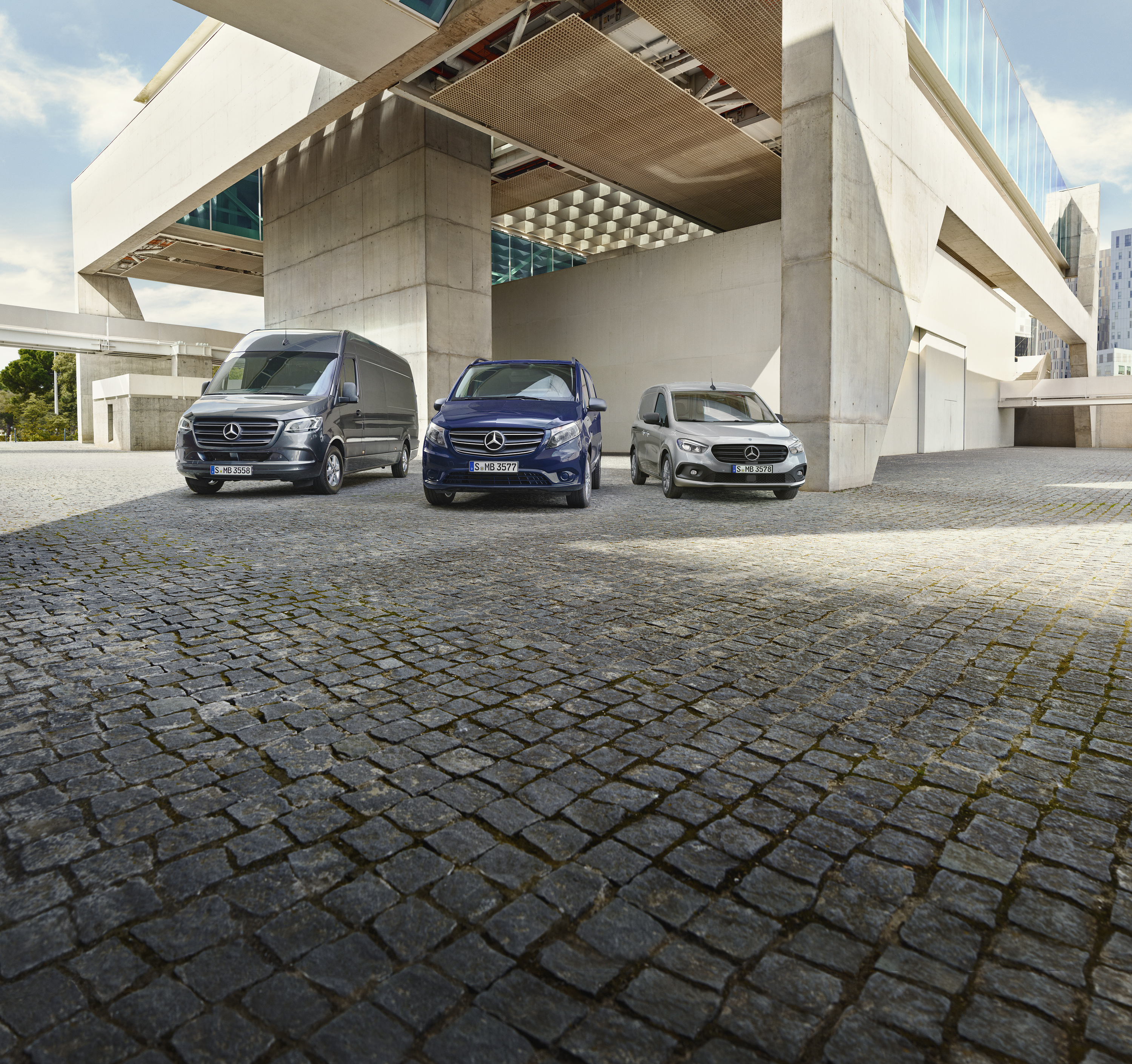 Zwrot pojazdu na koniec umowy | Samochody dostawcze Mercedes-Benz Zwrot pojazdu na koniec umowy