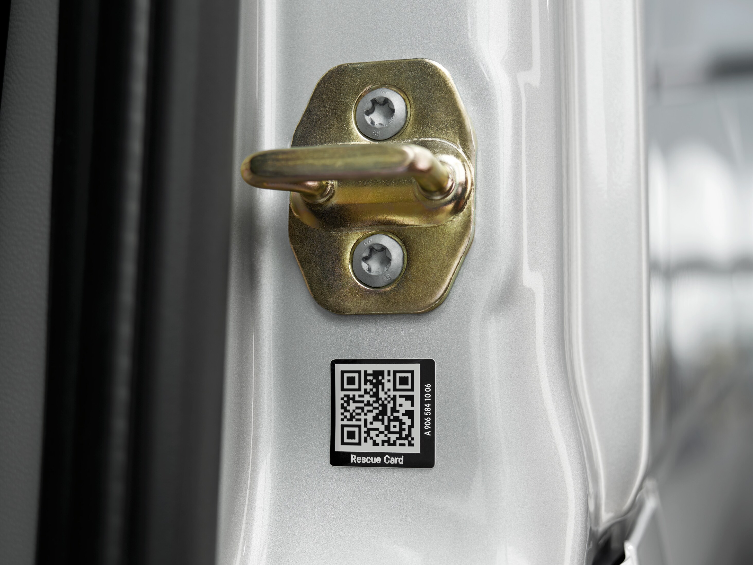 Naklejki ratownicze | Samochody dostawcze Mercedes-Benz