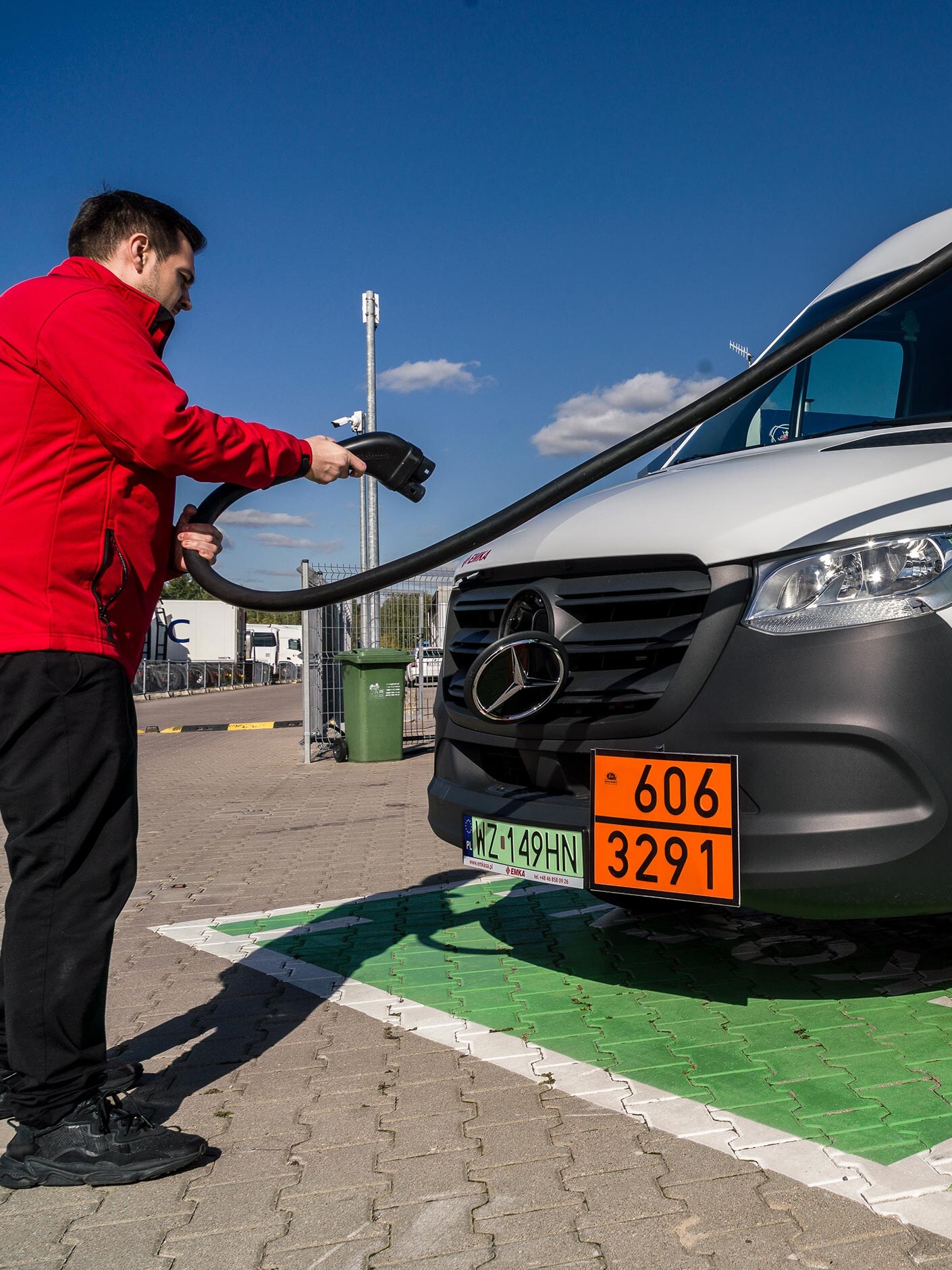 eSprinter w Emka S.A. – zielony transport odpadów medycznych