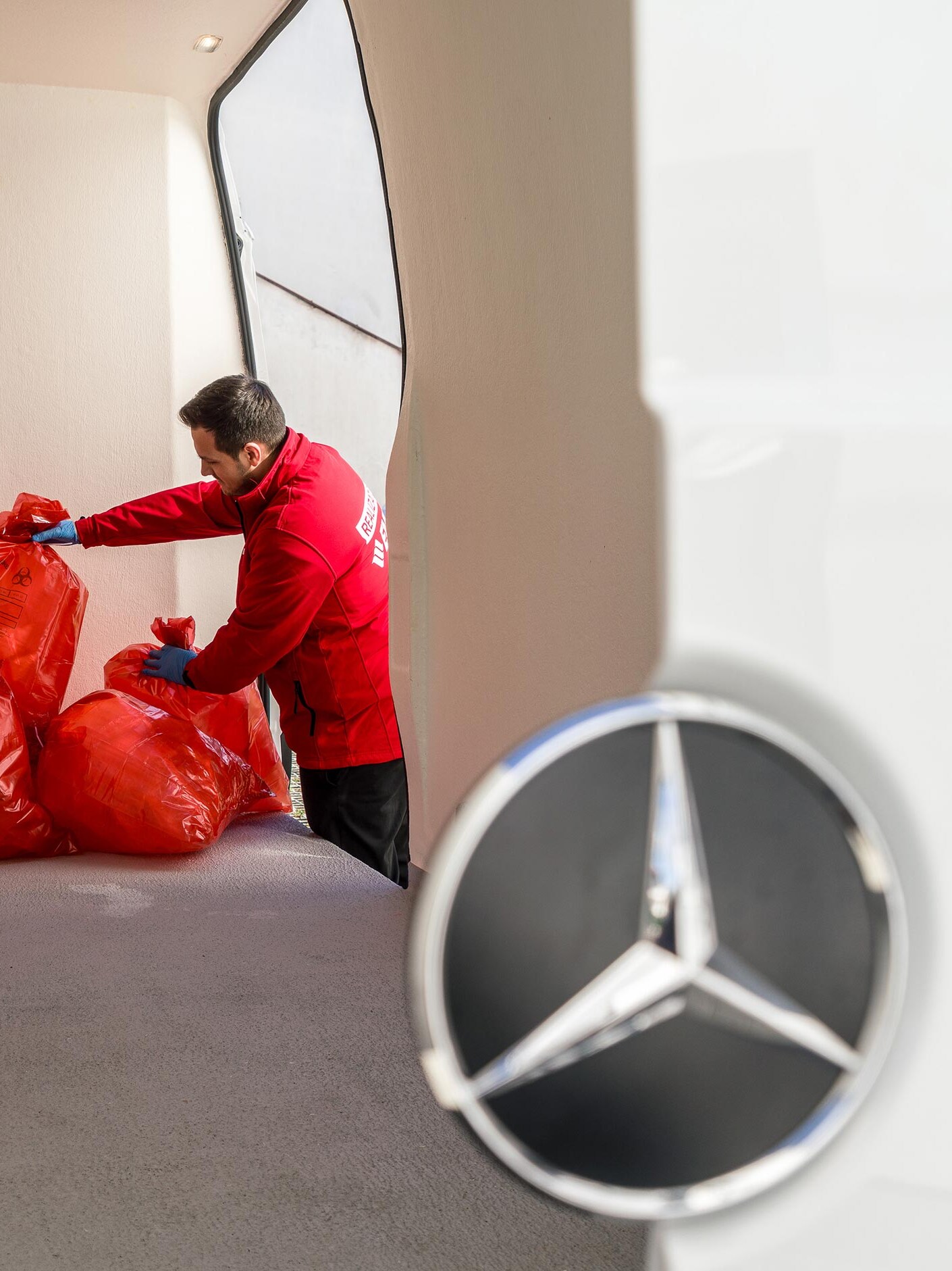 eSprinter w Emka S.A. – zielony transport odpadów medycznych