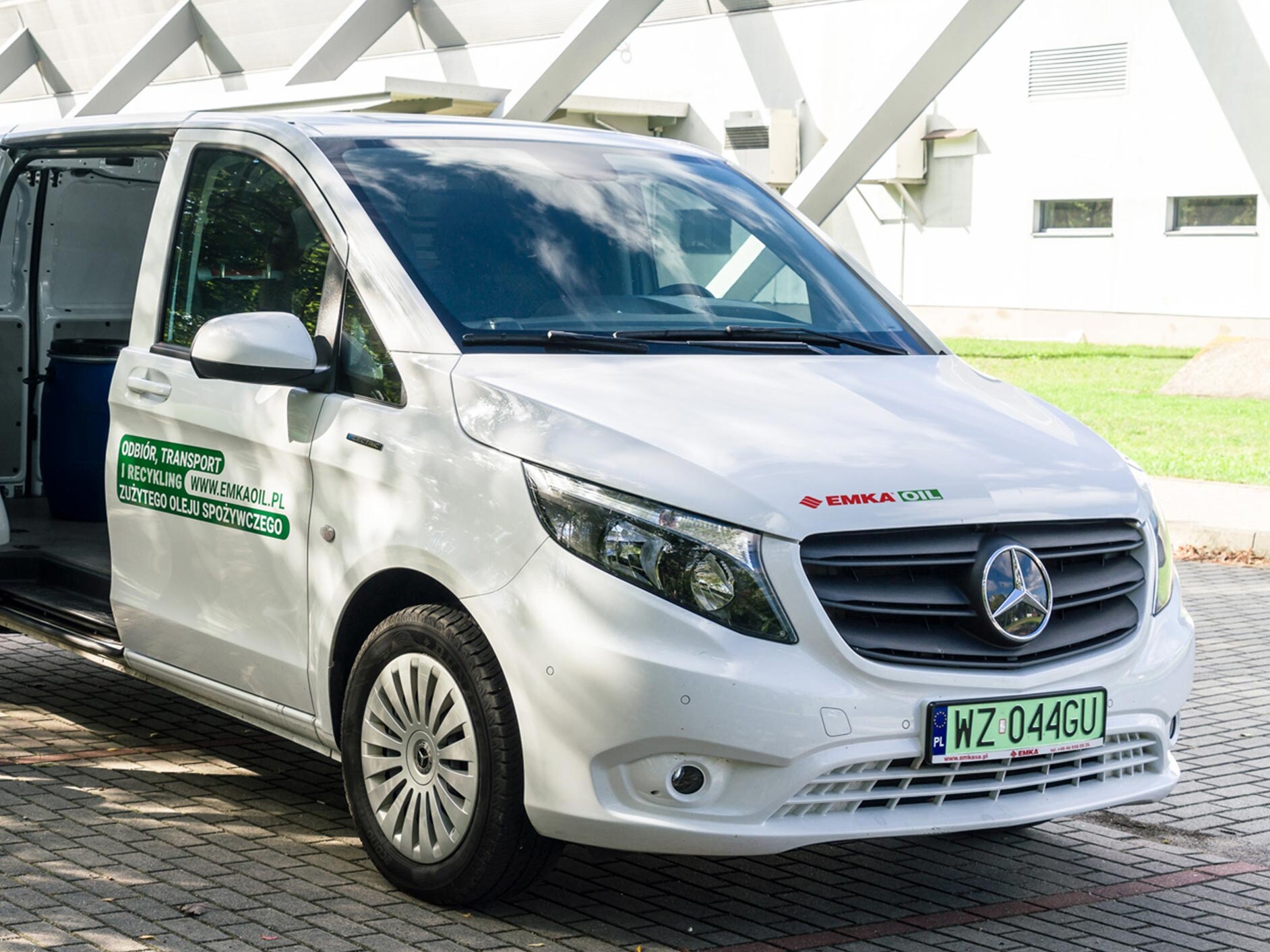 eSprinter w Emka S.A. – zielony transport odpadów medycznych