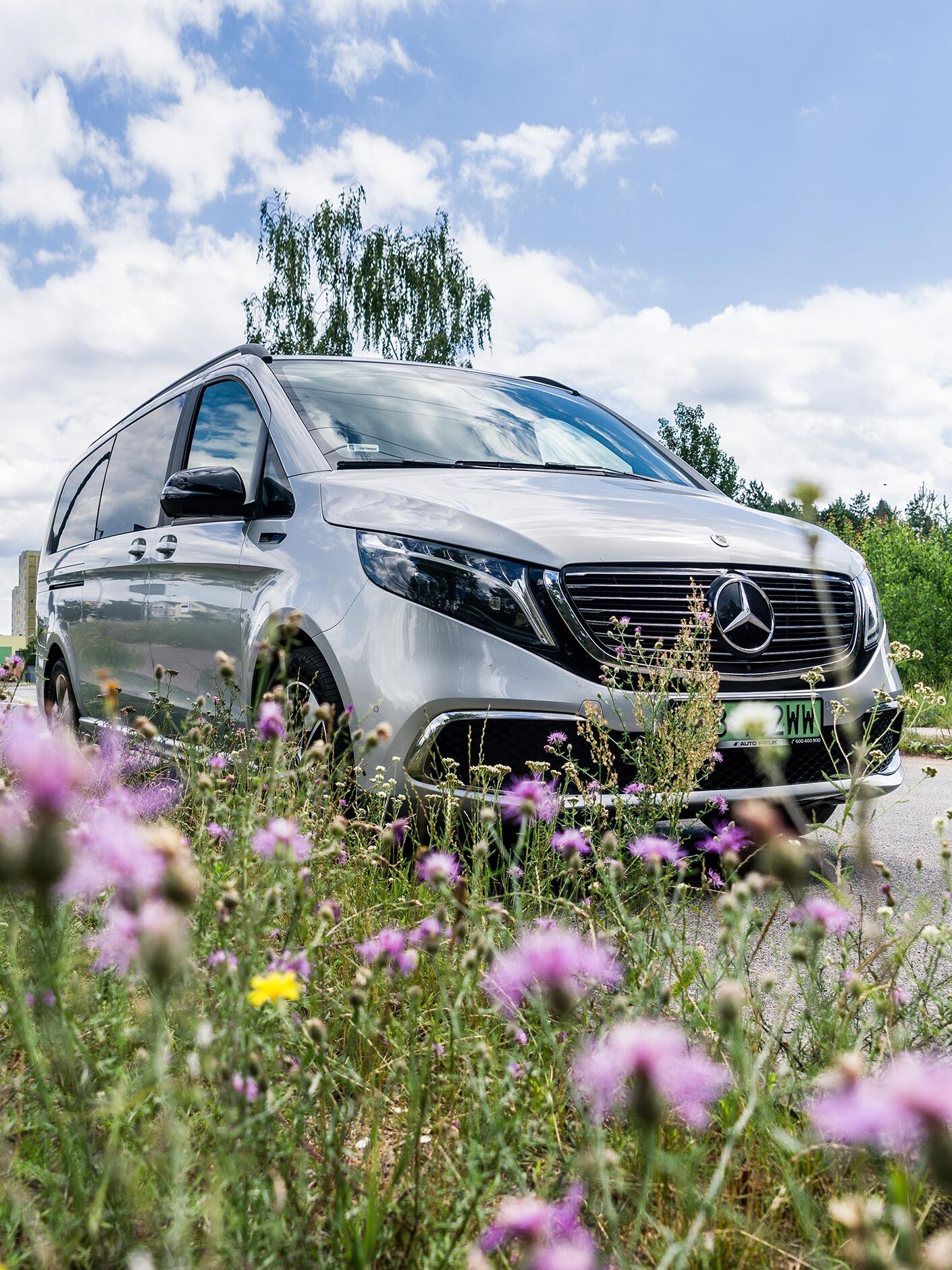 Mercedes-Benz EQV w ośrodku rehabilitacji Neuron