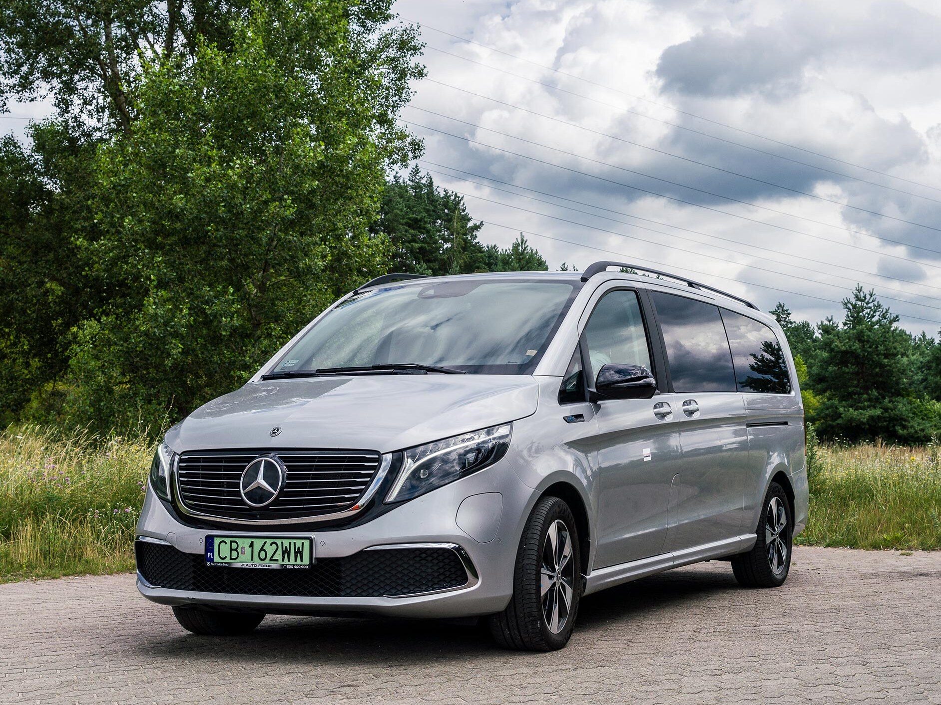 Mercedes-Benz EQV w ośrodku rehabilitacji Neuron